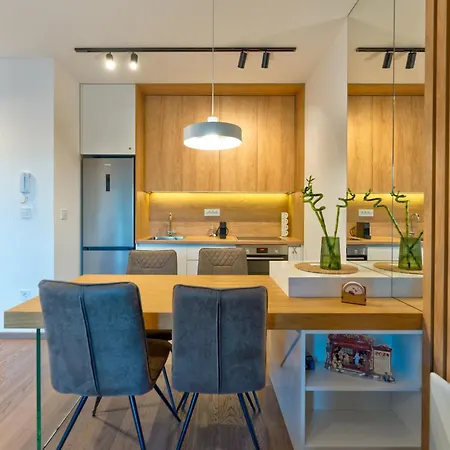 L&a Palisad Sa Garazom Zlatibor